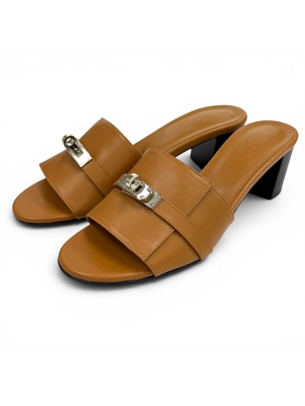Hermes Gigi Natural Kelly Chunky Heel Leather Sandals Boxes Bag Included 39 - Picture 1 of 12